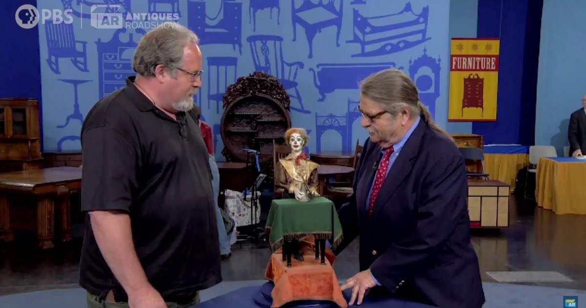 Screenshot showing the guest (L) and the expert on "Antiques Roadshow." (Image credit: YouTube | Antiques Roadshow PBS)
