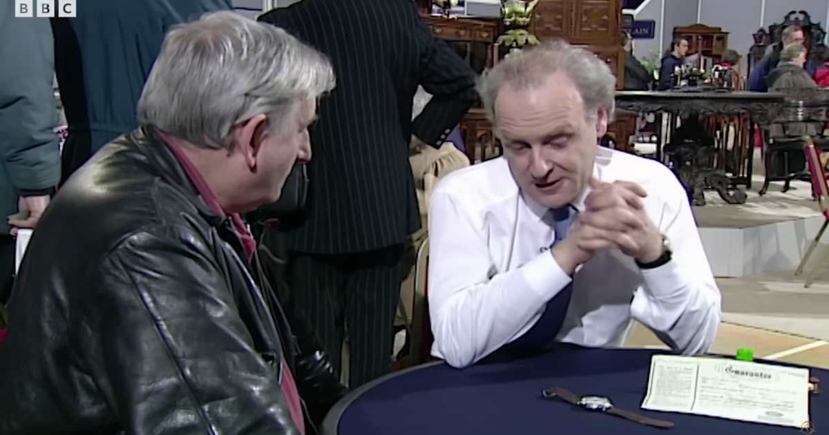 Screenshot showing the guest (L) and the expert on "Antiques Roadshow" (Cover image source: YouTube | BBC Antiques Roadshow)