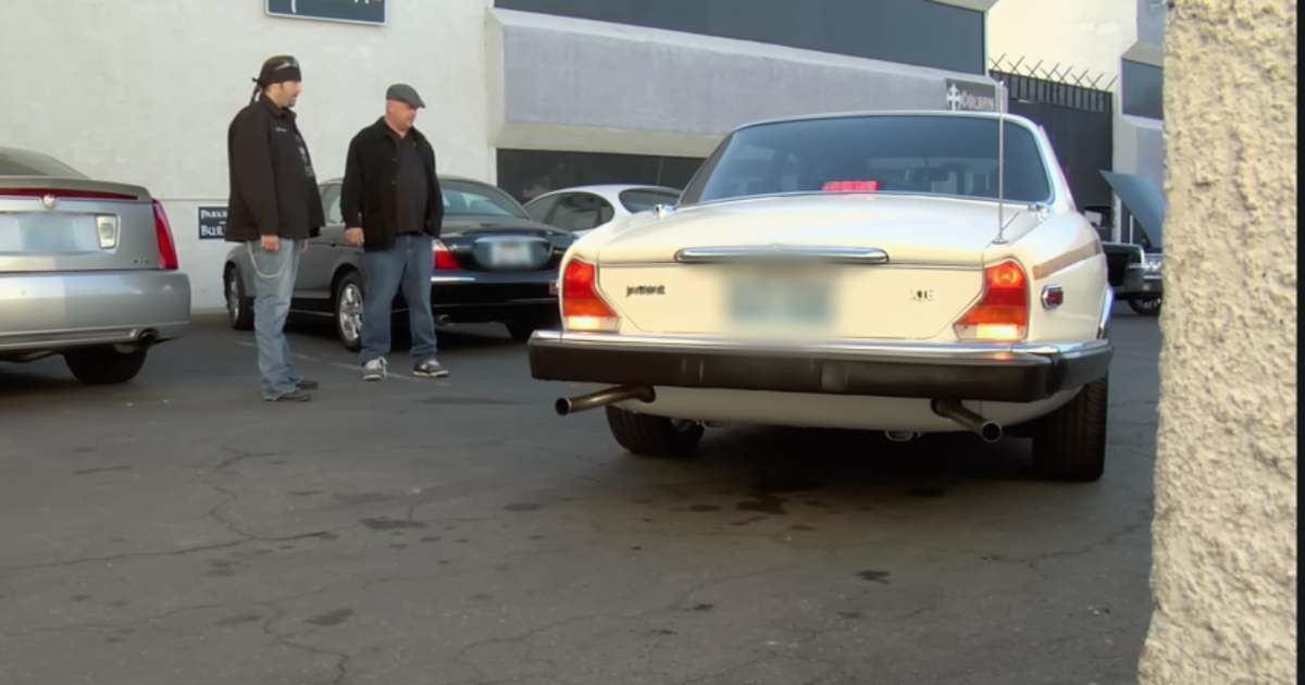 Rick Harrison watching as his dad tried to drive the car home (Cover image source: YouTube | Pawn Stars)