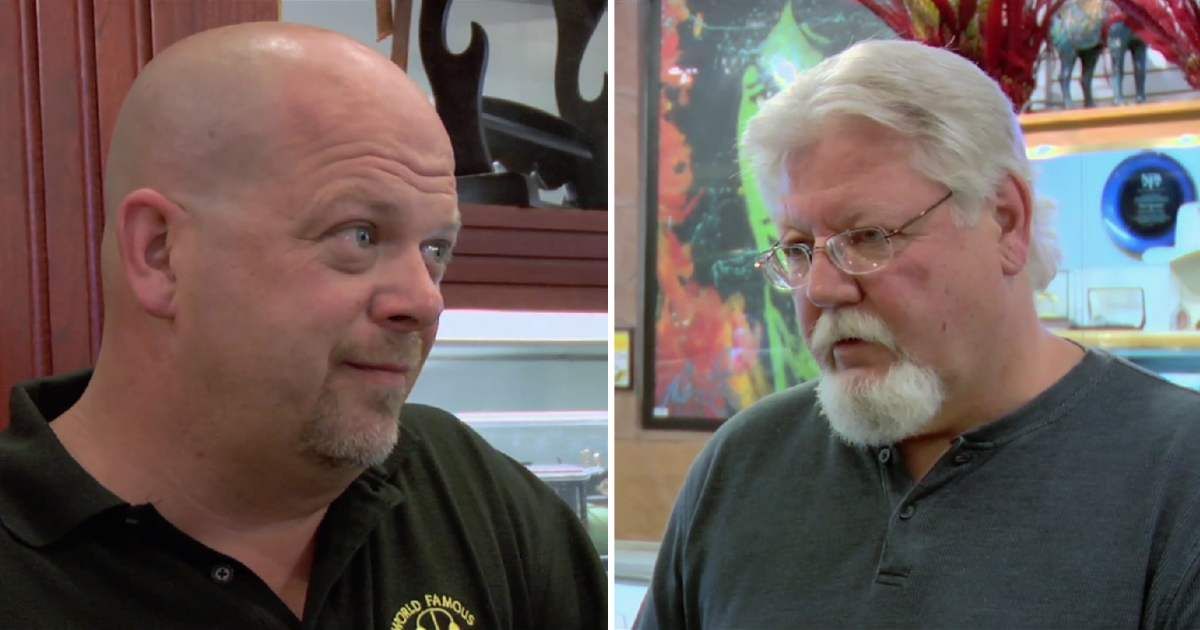 Screenshots showing Rick Harrison and the guest on "Pawn Stars" (Cover Image Source: YouTube | Pawn Stars)