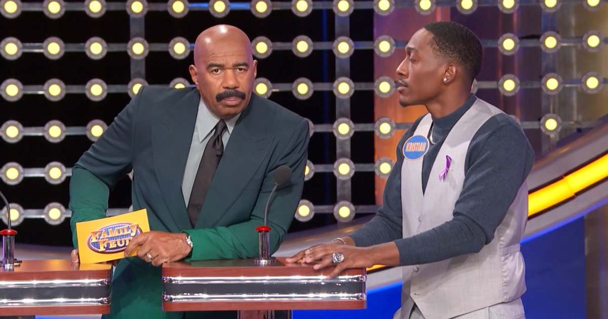Screenshot showing Steve Harvey scolding the player at the podium (Cover image source: YouTube/Family Feud)