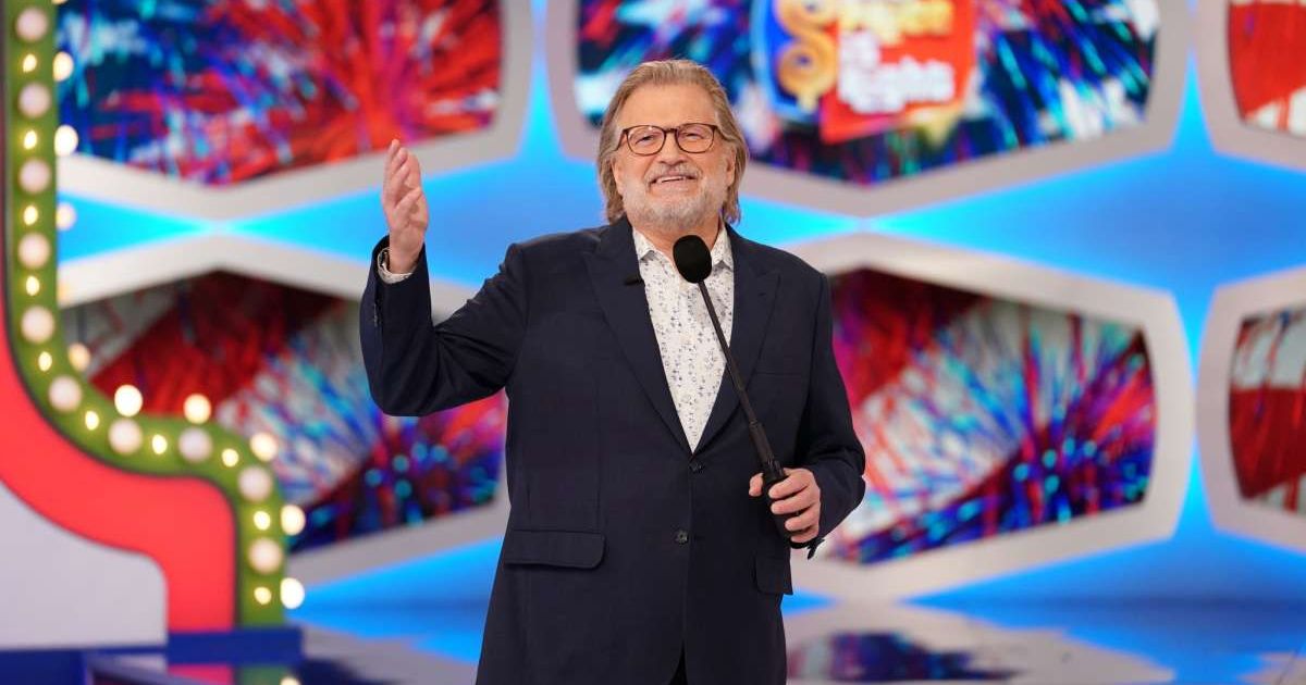 Screenshot of Drew Carey on "The Price is Right" (Cover image source: Facebook | The Price is Right)
