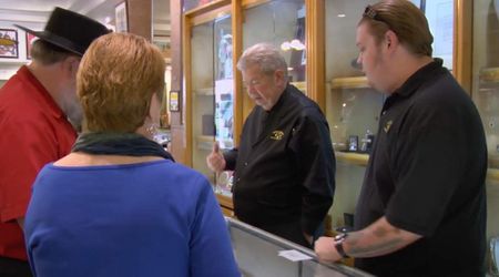 'Pawn Stars' guest holds her head in disbelief after her US President footage was not an 'original'