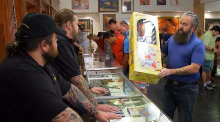 'Pawn Stars' seller brings creepy Chucky doll from ‘Child’s Play’ — but still couldn't strike a deal