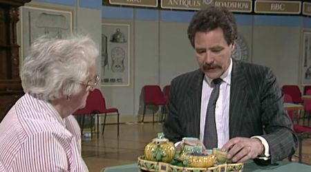 'Antiques Roadshow' guest says 'I'm staggered' after expert revealed the real value of her tea set