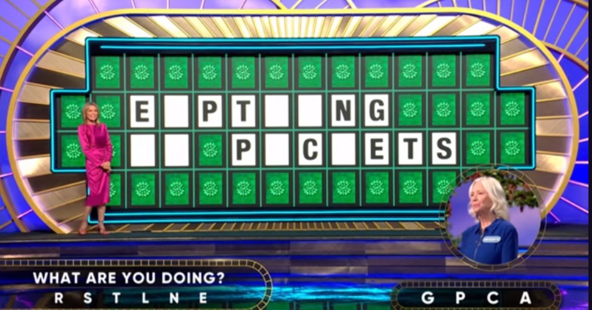 Vanna White and contestant Meredith on 'Wheel of Fortune' 2025 (Cover Image Source: YouTube | Wheel of Fortune) 