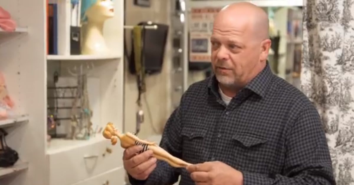 Rick Harrison 'Pawn Stars' 2009 (Cover Image Source: YouTube | Pawn Stars) 