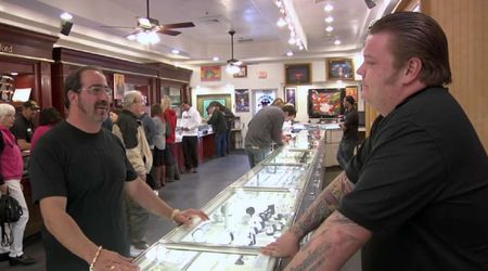 'Pawn Stars' cast member Corey goes behind his father's back — sells $2,000 painting for $1,500