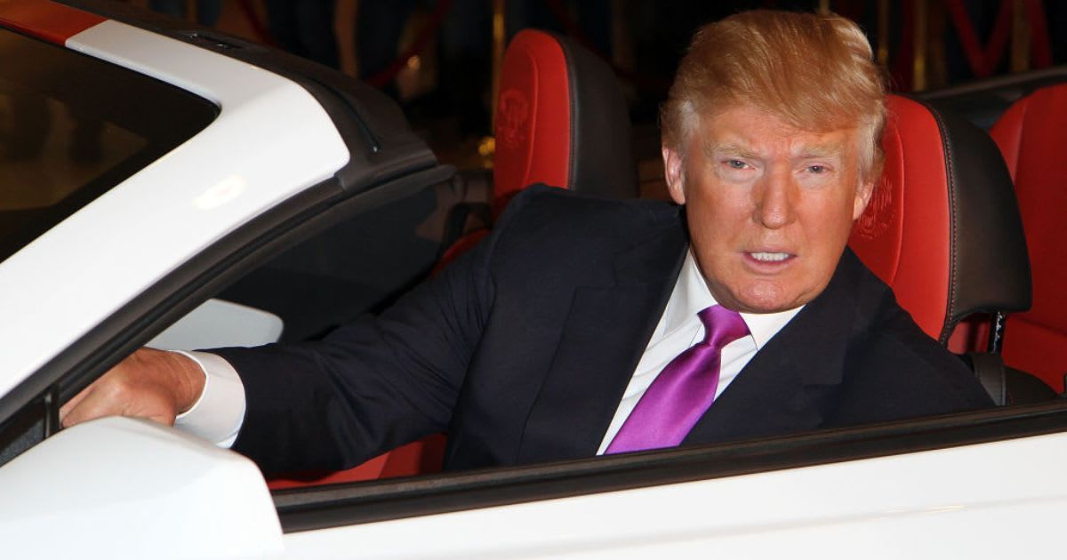 Donald Trump photographed driving (Cover Image Source: Getty Images | Photo by Taylor Hill)