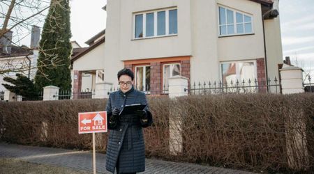 The housing market in the US suddenly favors buyers — but not until you hear the catch