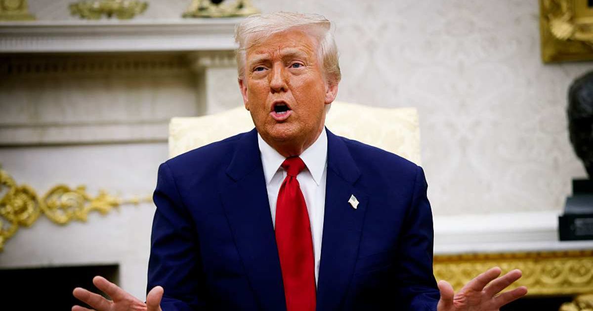 (Image Source: Getty Images| Photo by Photo by Kevin Dietsch) 