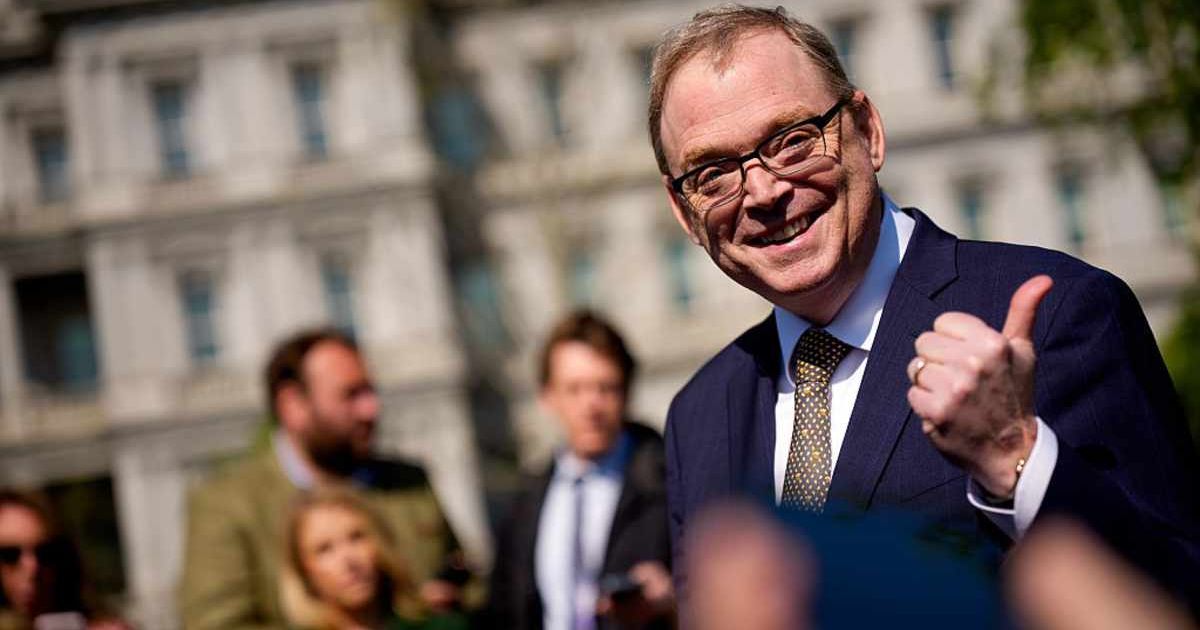 White House National Economic Council Director Kevin Hassett speaks outside the White House West Wing  (Cover image source: Getty Images/Photo by Andrew Harnik)