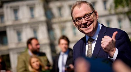 Frontrunner for position of Fed chair says Trump won't have any influence on FOMC's decision making