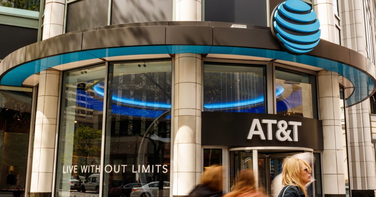 Exterior of AT&T office (Cover Image Source: Getty Images | Photo by jetcityimage) 