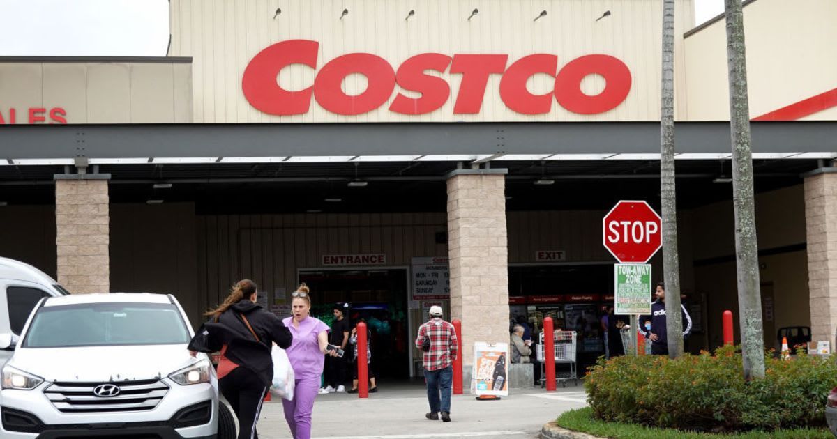 Representative image of a Costco store. (Cover Image Source: Getty Images | Photos By Joe Raedle)