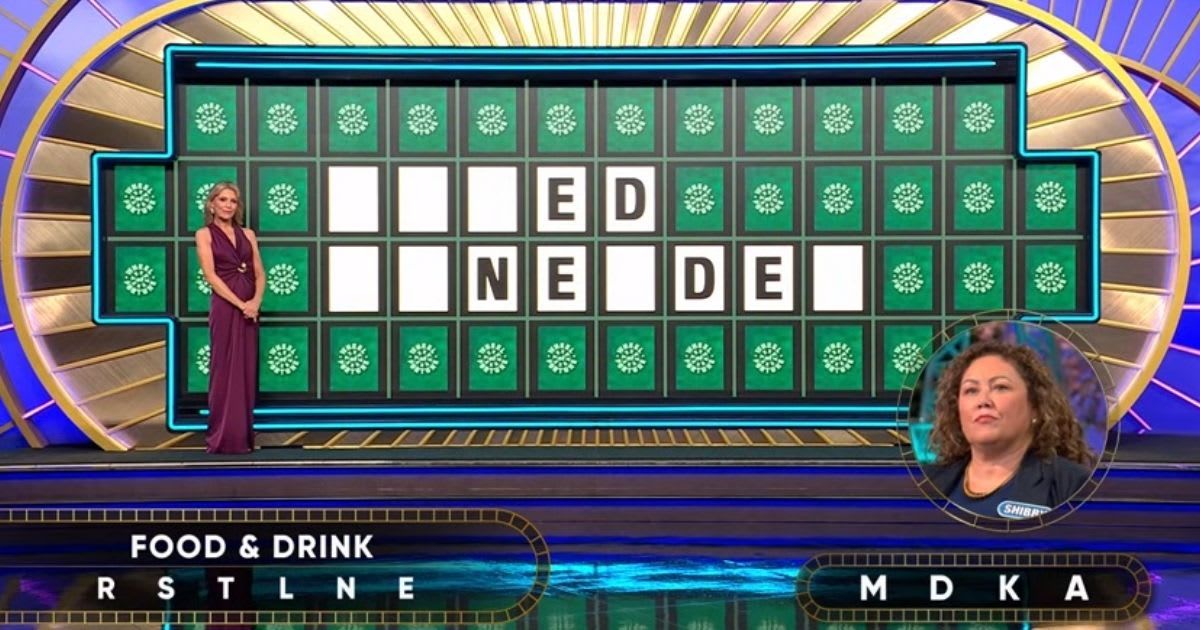 Vanna White and contestant Shibby on 'Wheel of Fortune' (Cover Image Source: YouTube | Wheel of Fortune) 