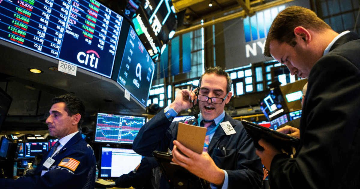 Representative image of stock market traders (Cover Image Source: Getty Images | Photo by Eduardo Munoz Alvarez)