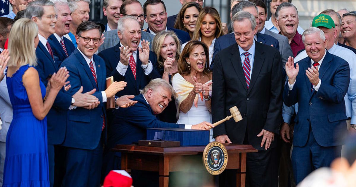 U.S. President Donald Trump and Republican lawmakers at the signing of the "One, Big Beautiful Bill" Act into law (Cover image source: Getty Images | Photo by Eric Lee)