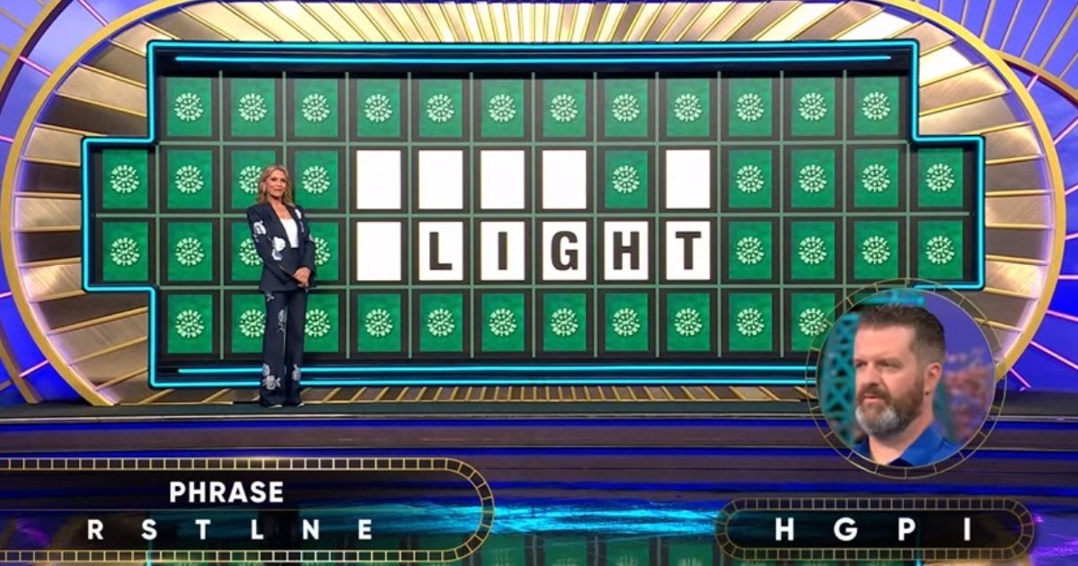 Vanna White and contestant Shane on 'Wheel of Fortune' (Cover Image Source: YouTube | Wheel of Fortune) 