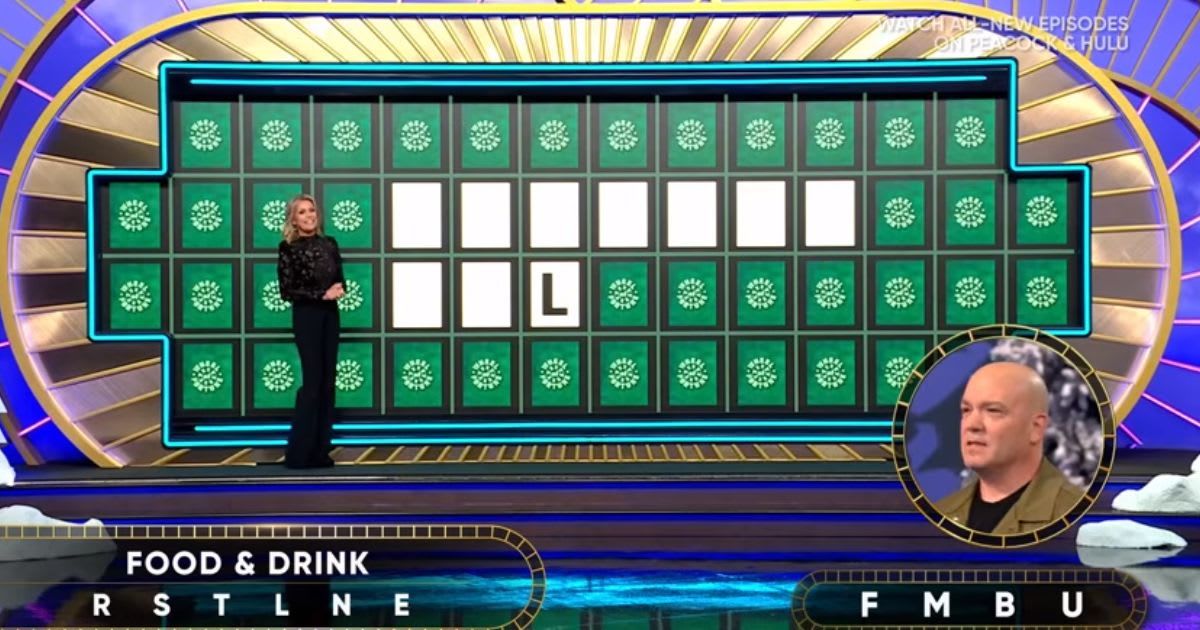 Vanna White and contestant Eric on 'Wheel of Fortune' (Cover Image Source: YouTube | Wheel of Fortune) 