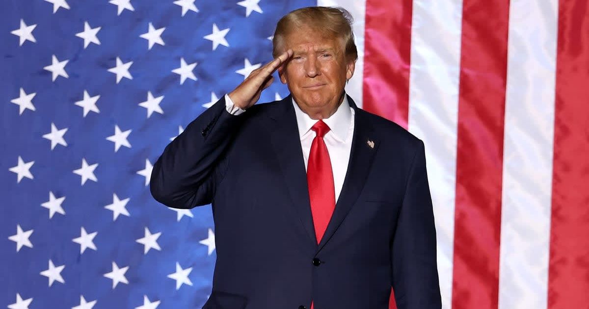  U.S. President Donald Trump salutes supporters during a campaign rally (Cover image source: Getty Images | Photo by Justin Sullivan)