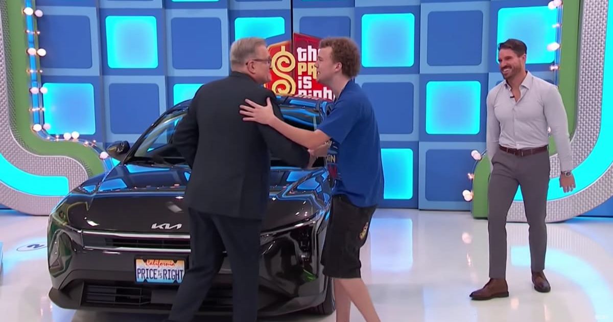 Screenshot showing Drew Carey and the contestant on 'The Price Is Right.' (Cover (Image Source: YouTube | The Price Is Right)