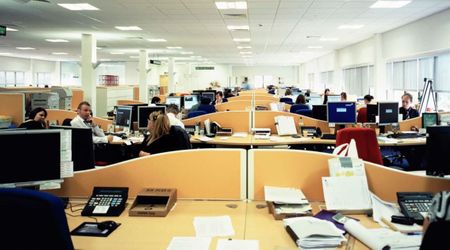 Top engineer at Anthropic issues warning that AI may eliminate certain job titles in 2026