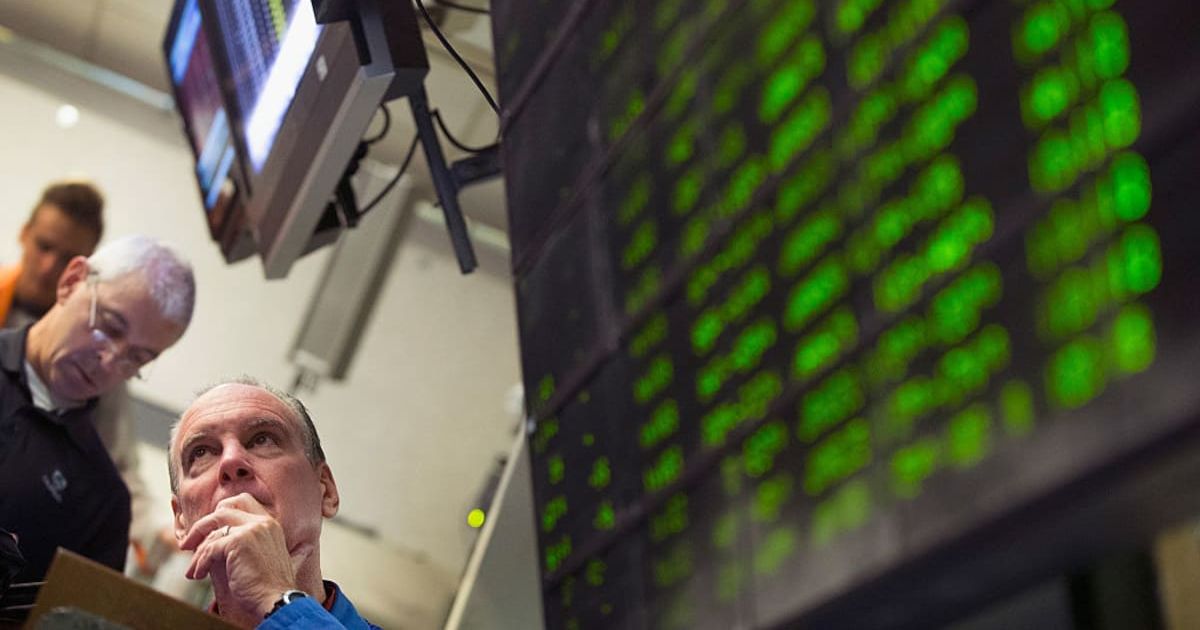 Representative image of a trader monitoring offers in the Standard & Poor's 500 stock index options |(Cover image source: Getty Images | Photo by Scott Olson)