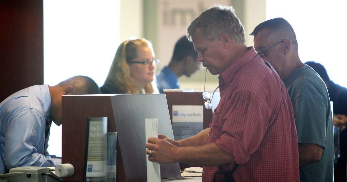 Representative image of 401(k) beneficiaries. (Cover Image Source: Getty Images | Photo by David McNew)