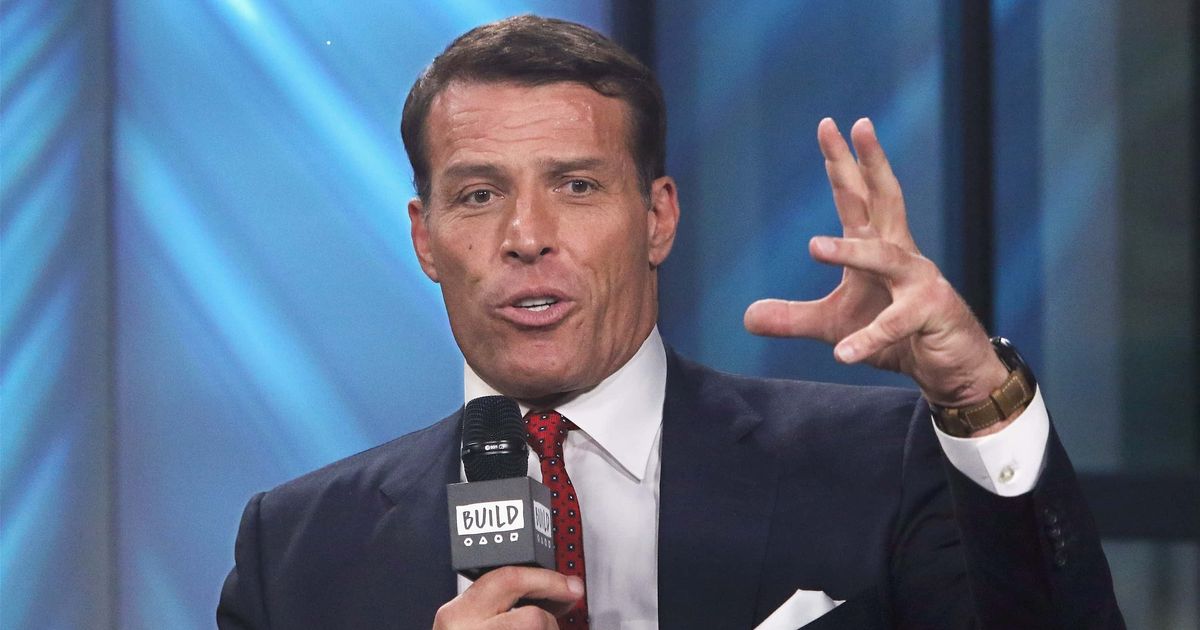  Tony Robbins attends the Build series to discuss "UNSHAKEABLE: Your Financial Freedom Playbook" | Getty Images | Jim Spellman