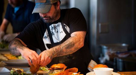 Popular burger chain is giving away $100,000 to anyone who promotes their food online