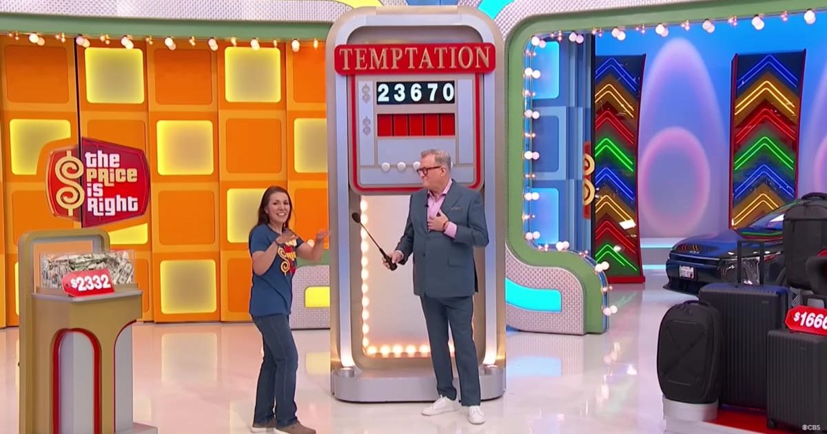 Screenshot showing the contestant and Drew Carey on "The Price Is Right." (Cover image source: YouTube | The Price Is Right)