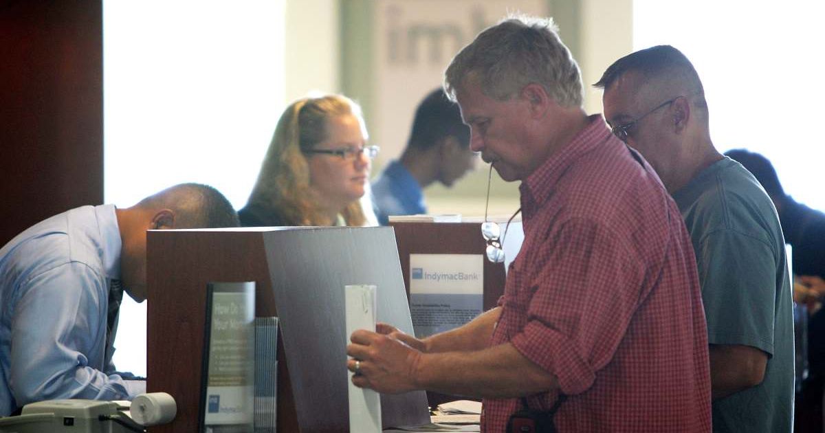 Representative image of 401(k) beneficiaries. (Cover Image Source: Getty Images | Photo by David McNew)